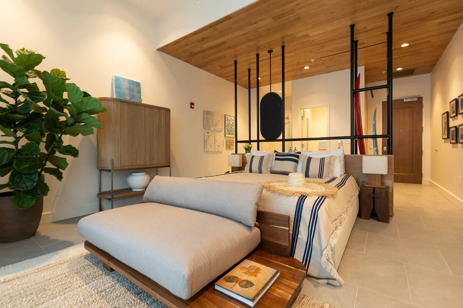 Surfer's King: Rhythm & Ride Retreat w/ Donavon - September 7-8 (sold per room — 2 guests)